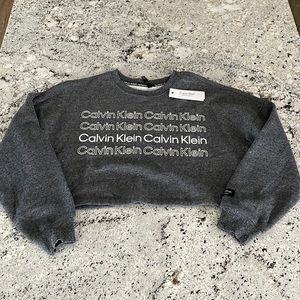 Calvin Klein Performance Women’s Cropped Crewneck - Dark Gray